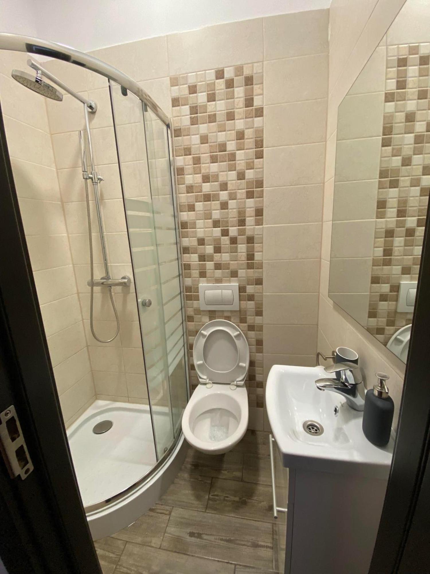 Ada'S Luxury Apartament&Studio - Old City Braşov Exteriör bild