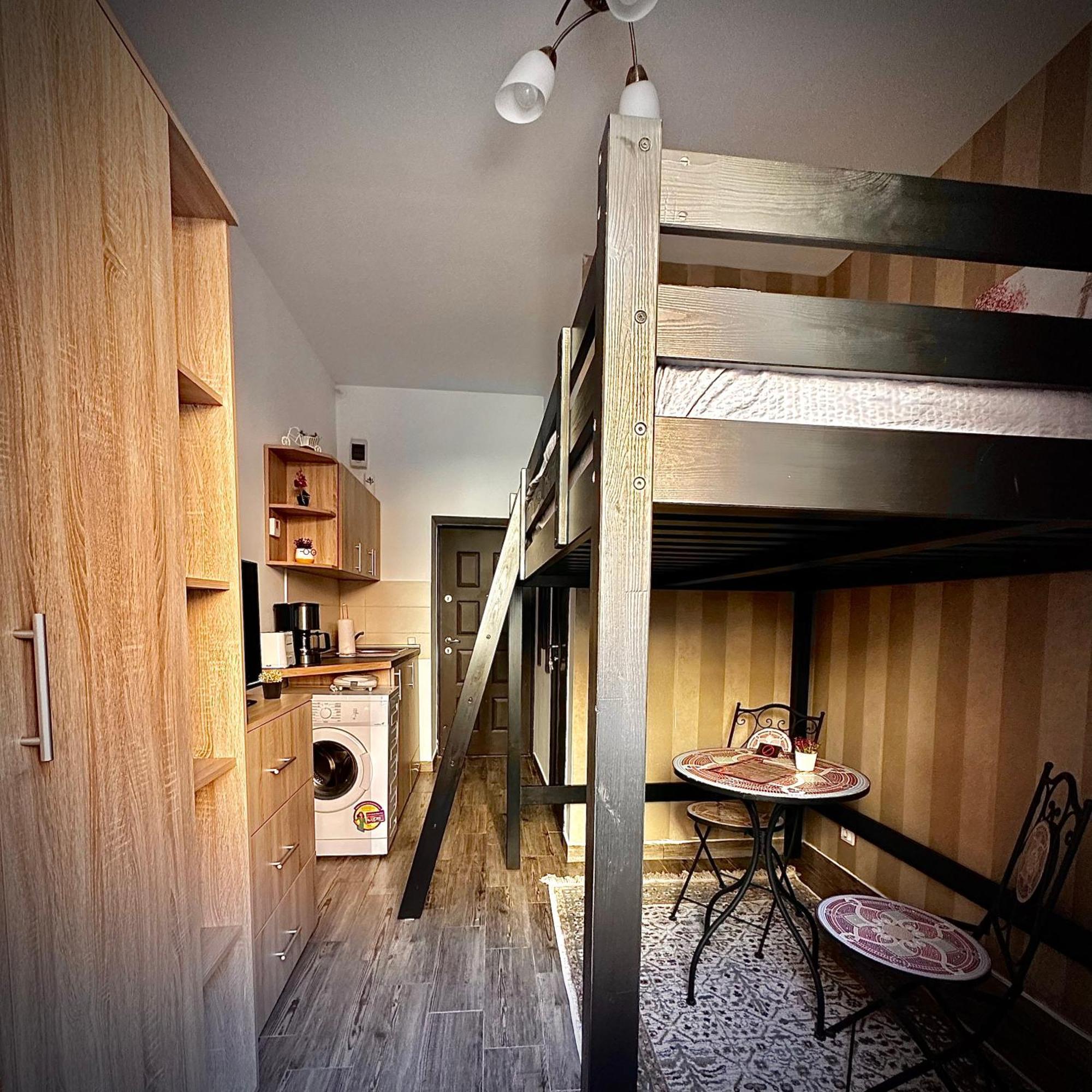 Ada'S Luxury Apartament&Studio - Old City Braşov Exteriör bild