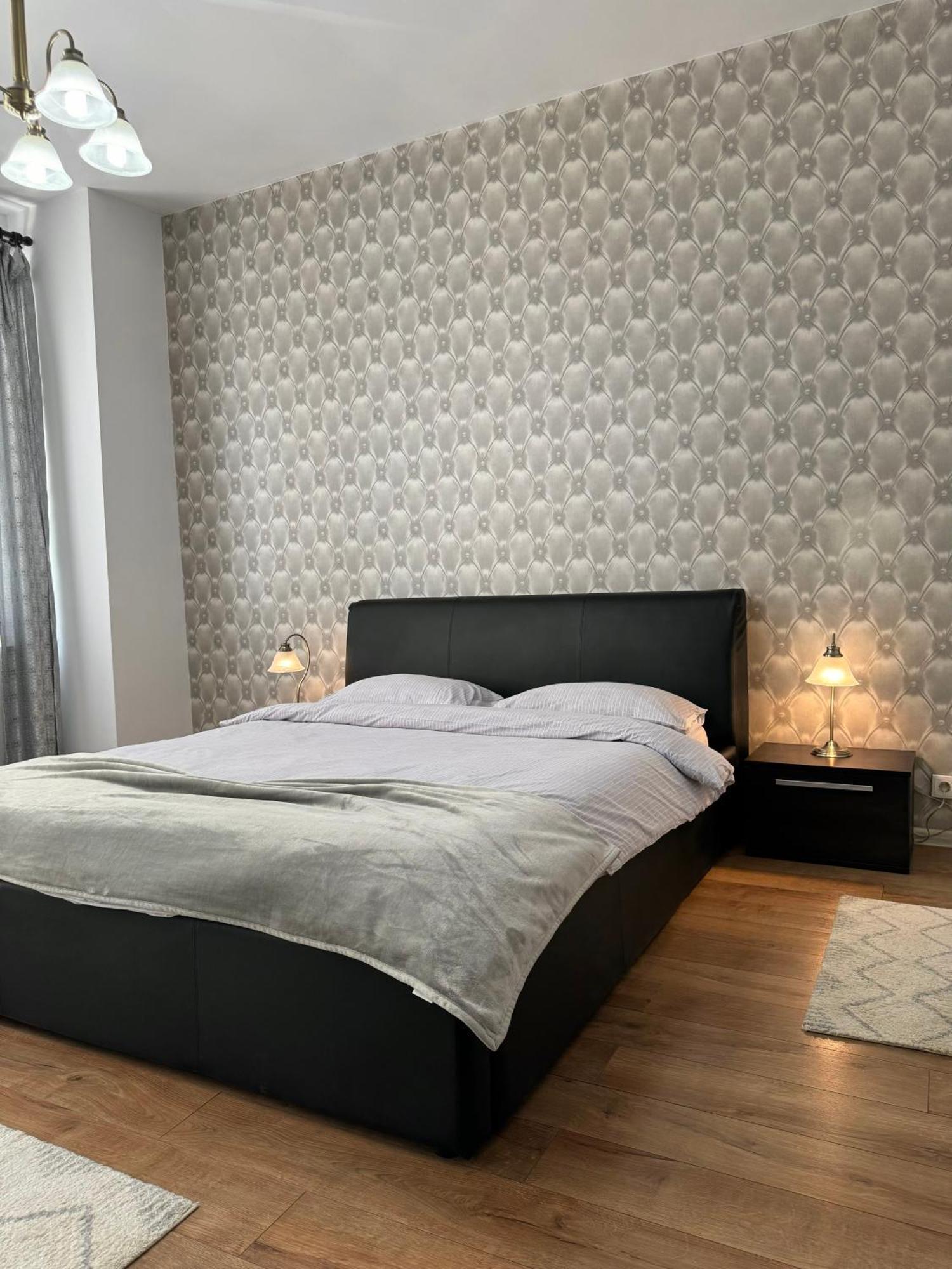Ada'S Luxury Apartament&Studio - Old City Braşov Exteriör bild